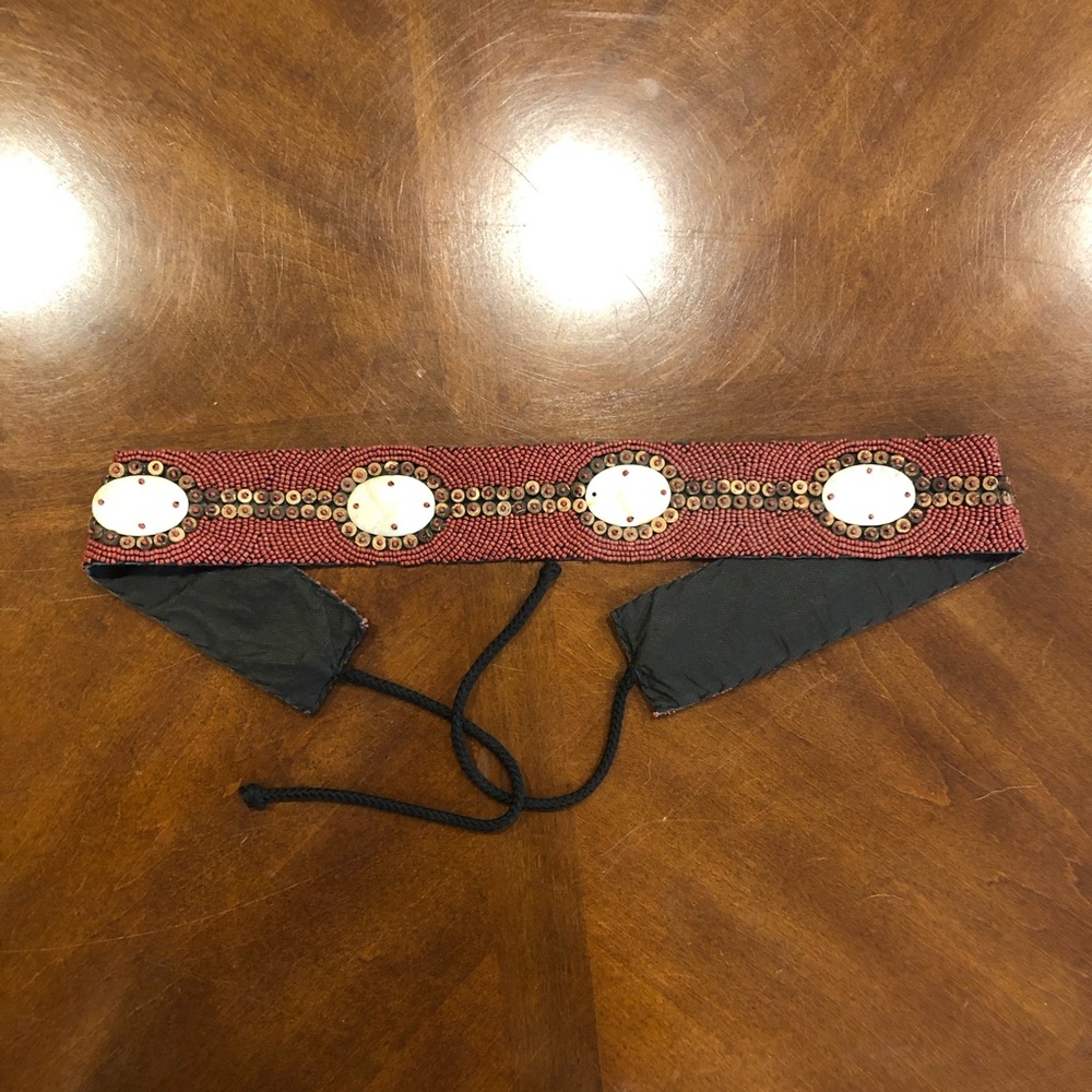 Beautiful Beaded Belt - Picture 2 of 3